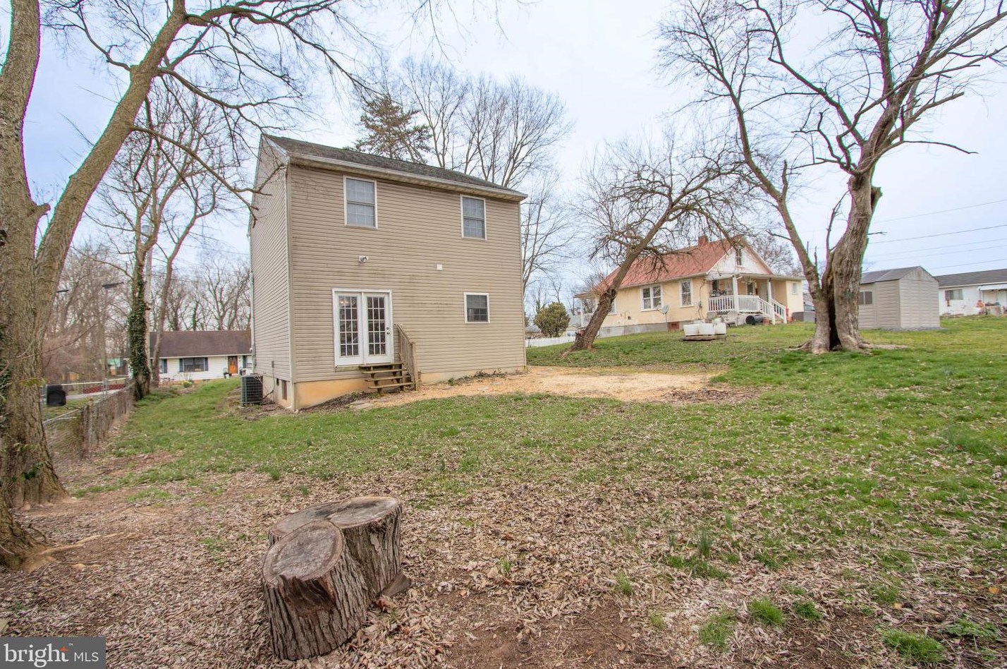 113 Maple Ave, Charles Town WV 25414-1725 exterior