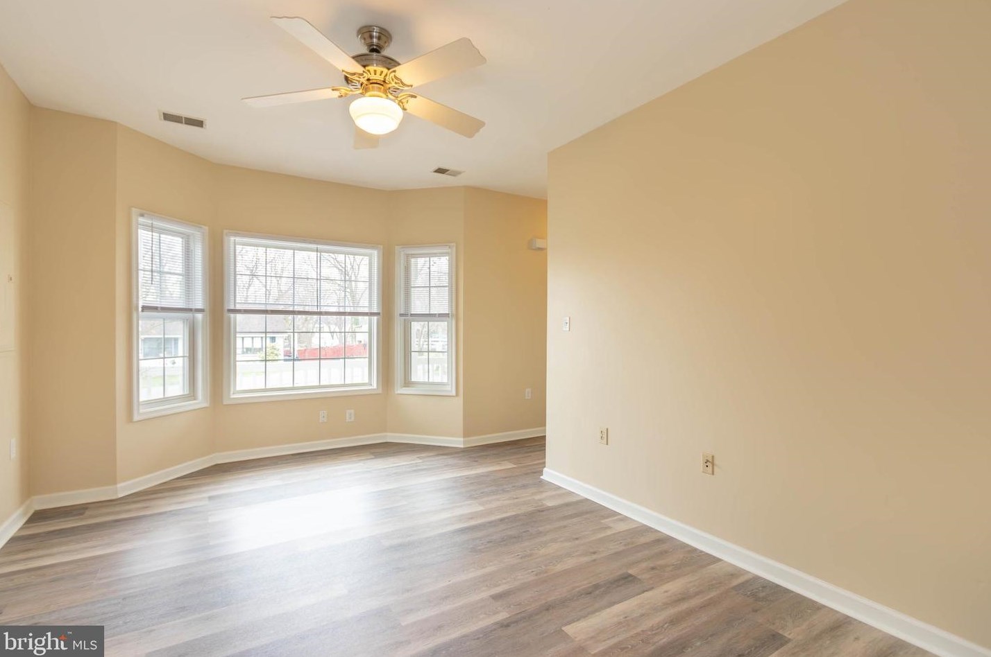 113 Maple Ave, Charles Town WV 25414-1725 exterior