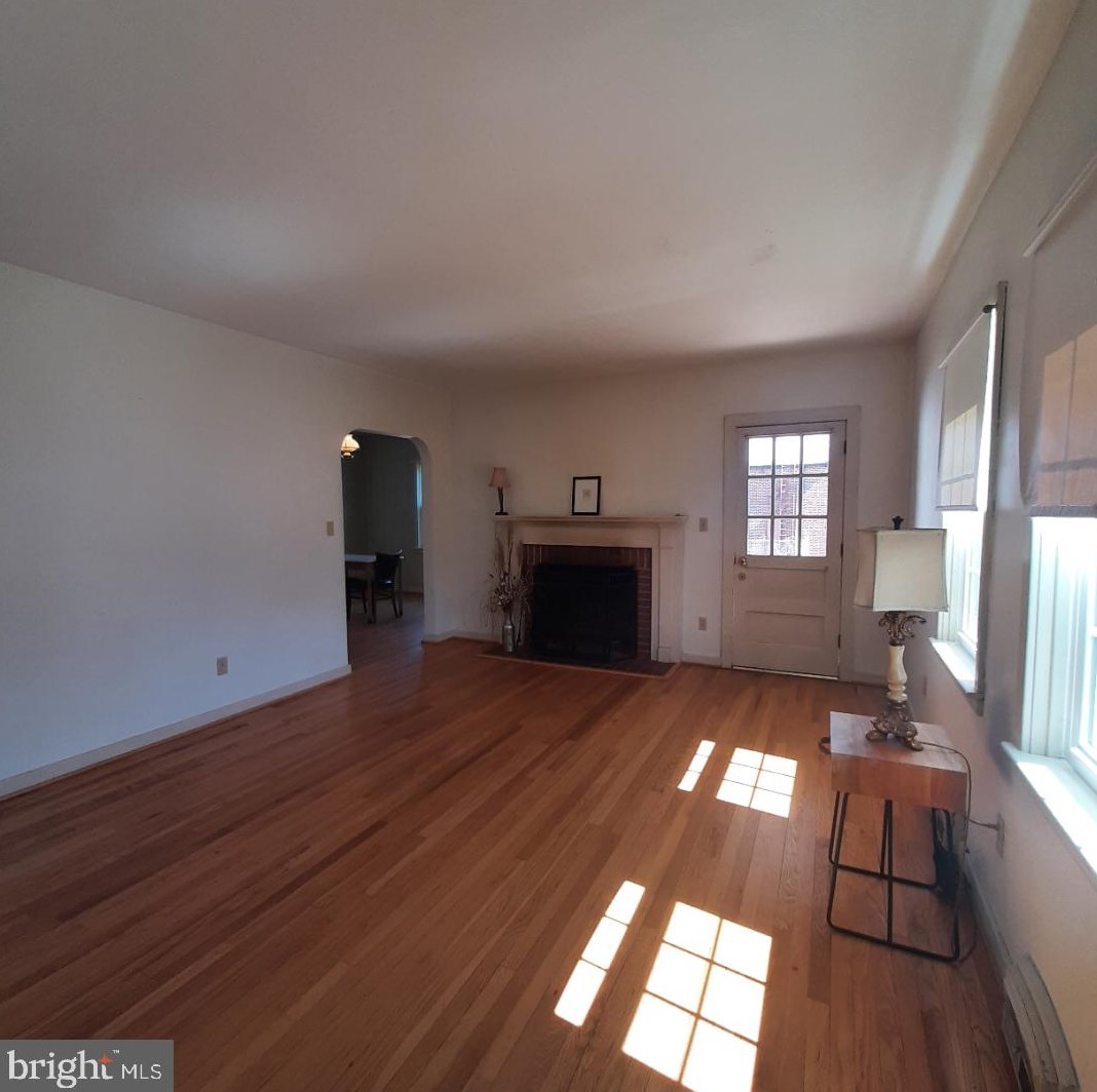 83 Minden St, Shepherdstown WV  25443-4720 exterior