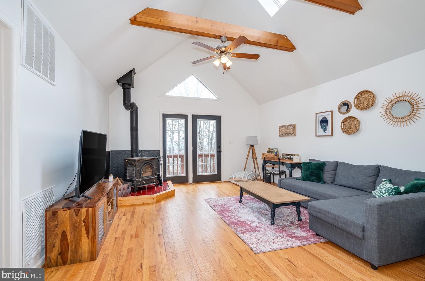 856 Skyline Trl, Harpers Ferry WV  25425-5576 exterior