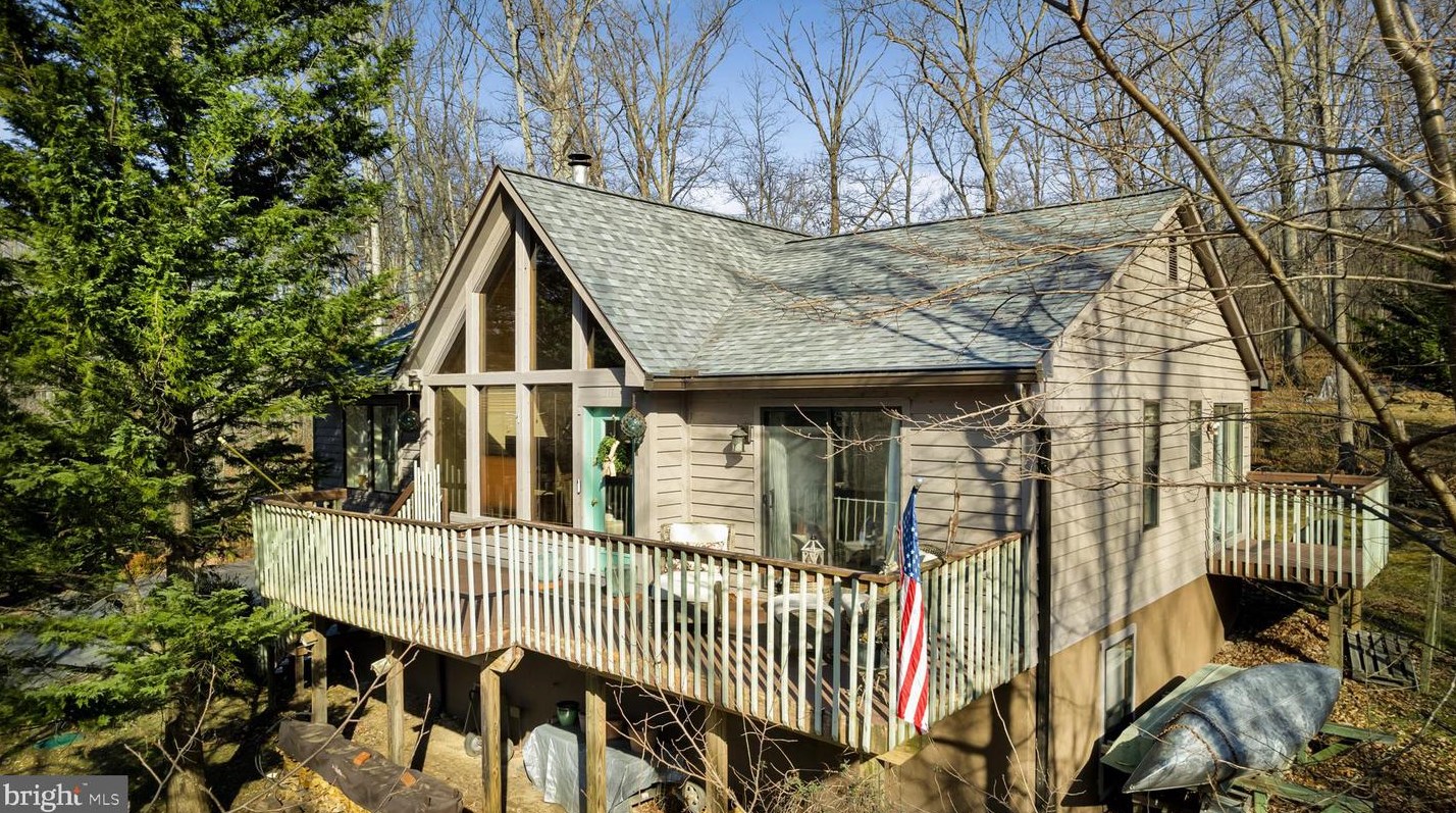 117 Sylvan Ln, Harpers Ferry, WV 25425-5011