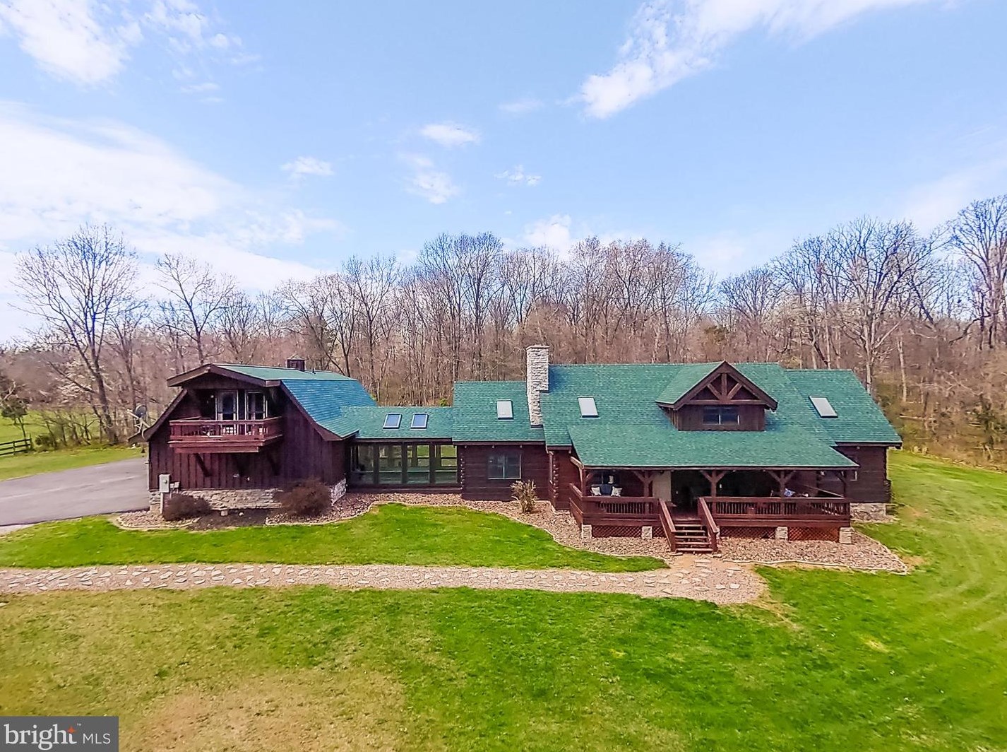 10201 Leetown Rd, Martinsburg, WV 25430