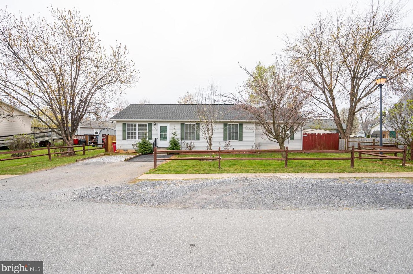 506 E 6th Ave, Ranson, WV 25438