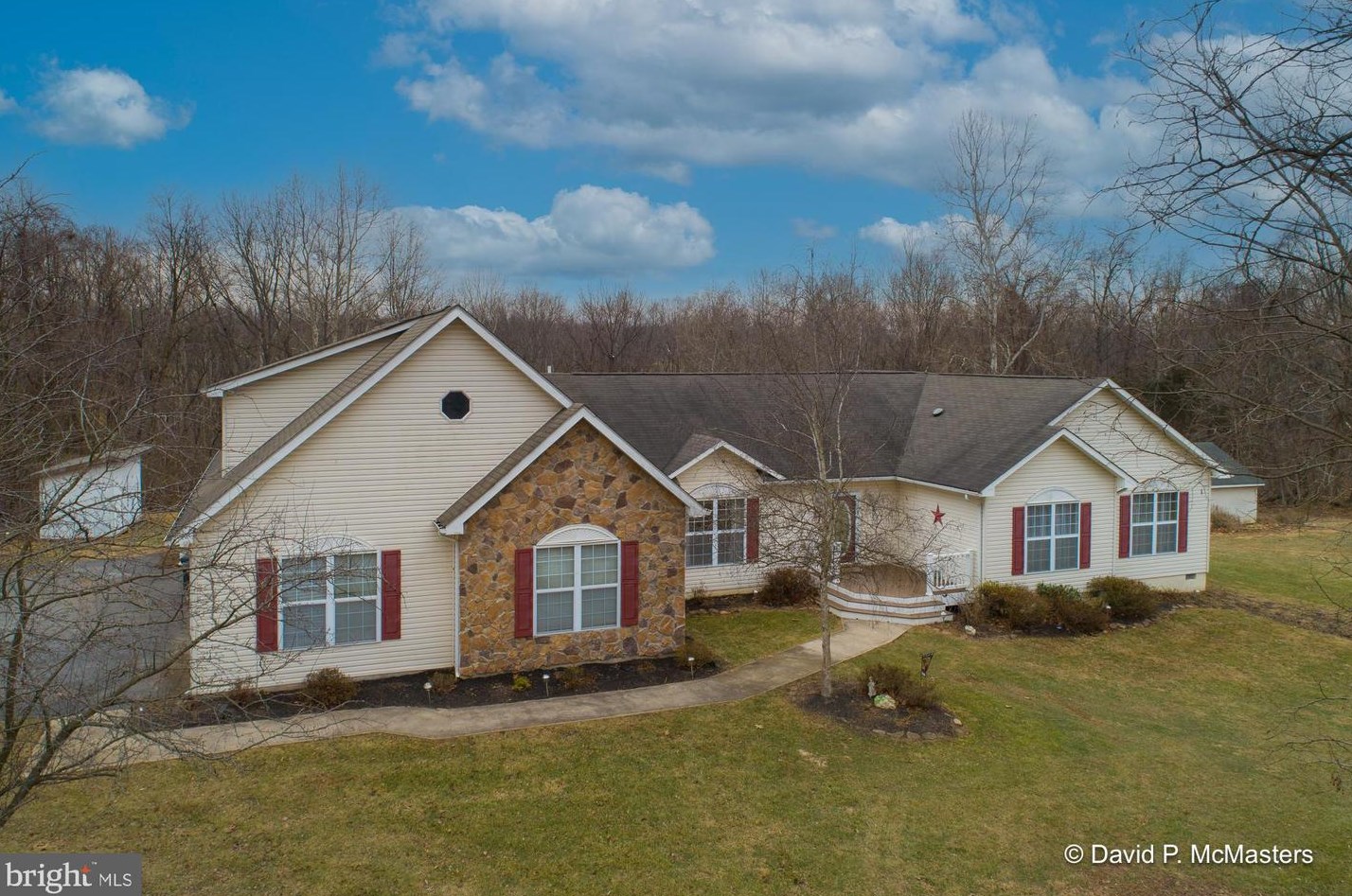 217 Deer Trl, Shepherdstown, WV 25443-5033