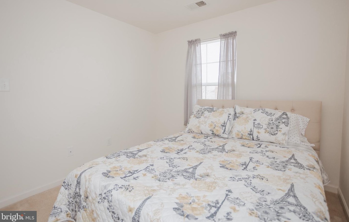 215 Monte Carlo Way, Charles Town WV  25414-6032 exterior