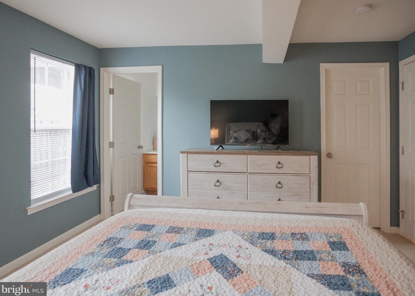 215 Monte Carlo Way, Charles Town WV  25414-6032 exterior