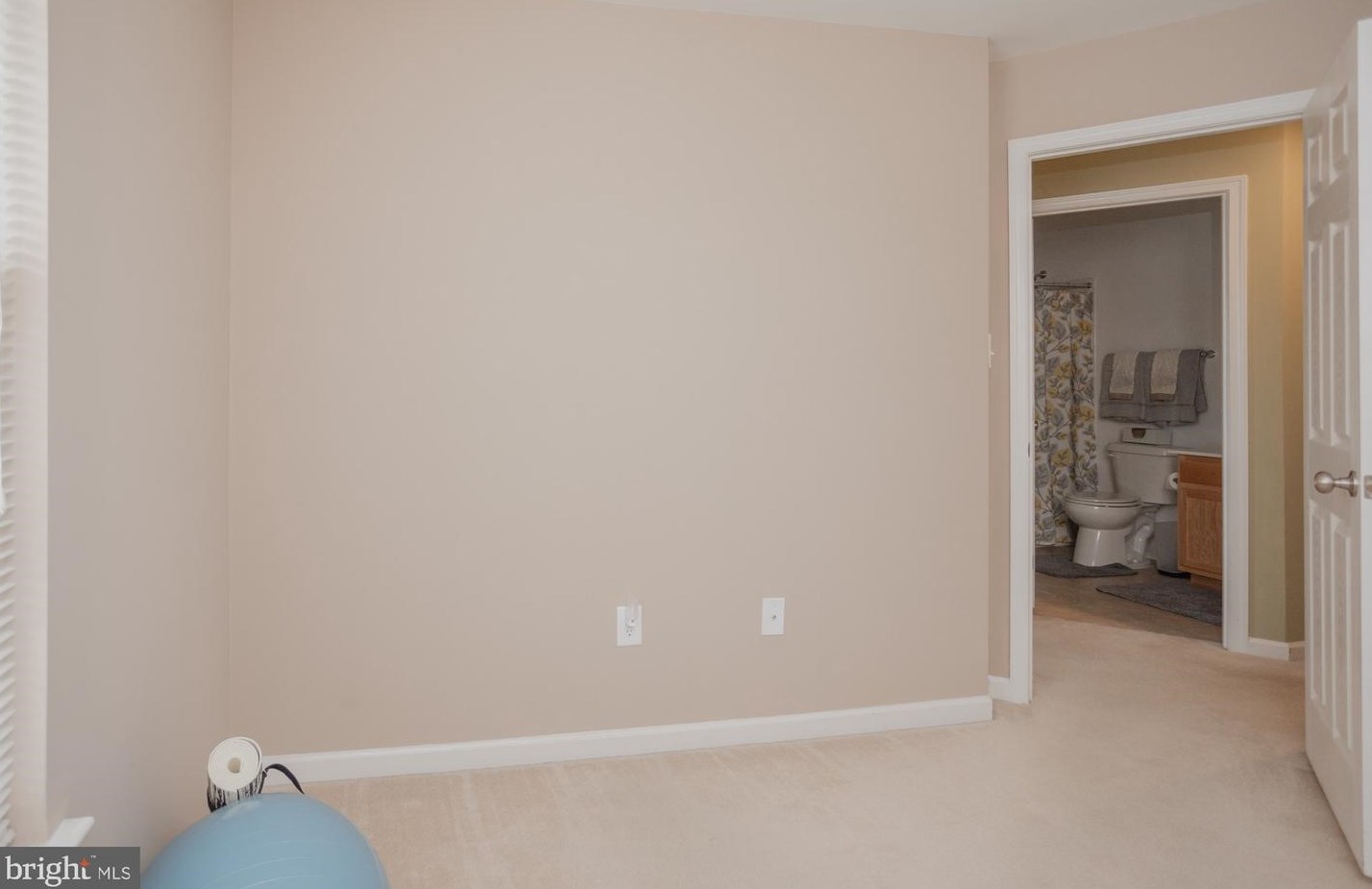 215 Monte Carlo Way, Charles Town WV  25414-6032 exterior