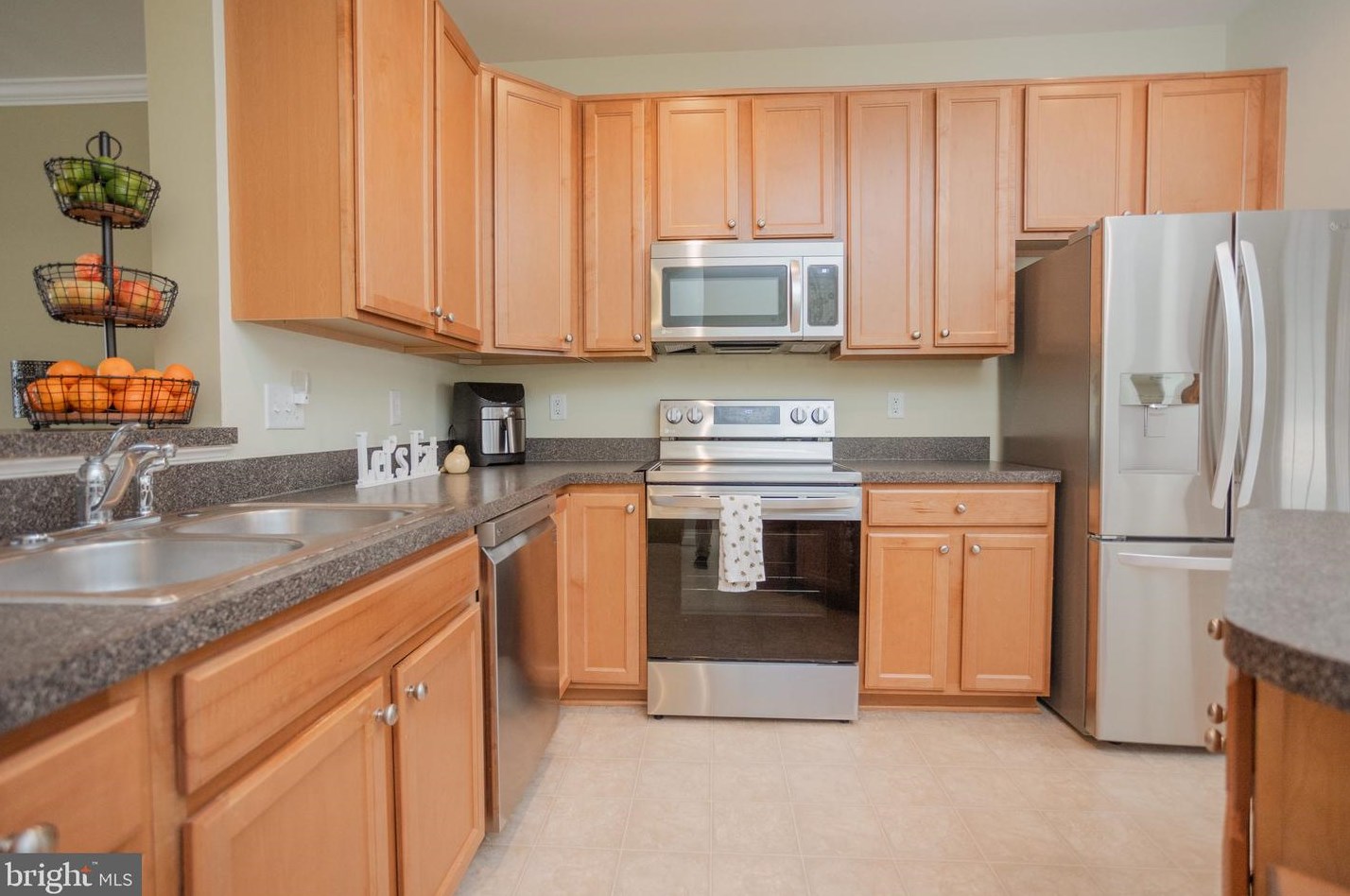 215 Monte Carlo Way, Charles Town WV  25414-6032 exterior