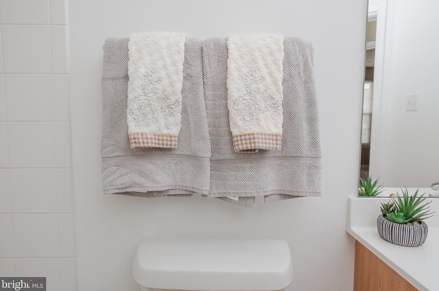 215 Monte Carlo Way, Charles Town WV  25414-6032 exterior