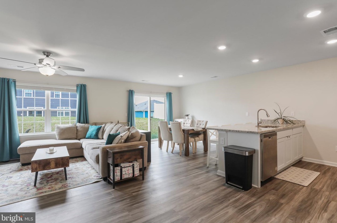 805 Citizens Way, Charles Town WV  25414-4403 exterior