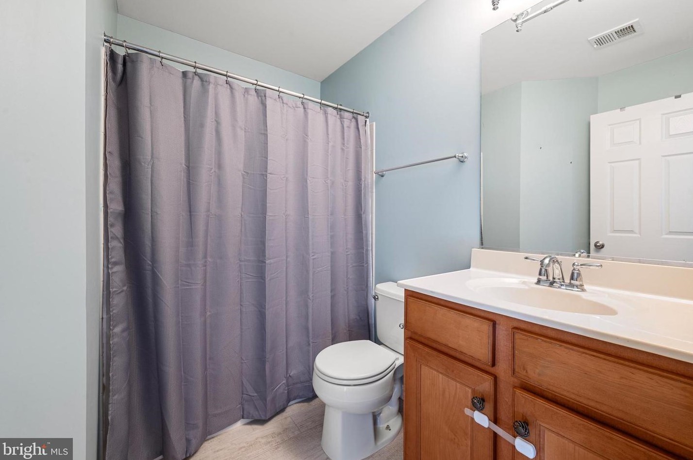 187 Colonial Dr, Charles Town WV  25414-4498 exterior