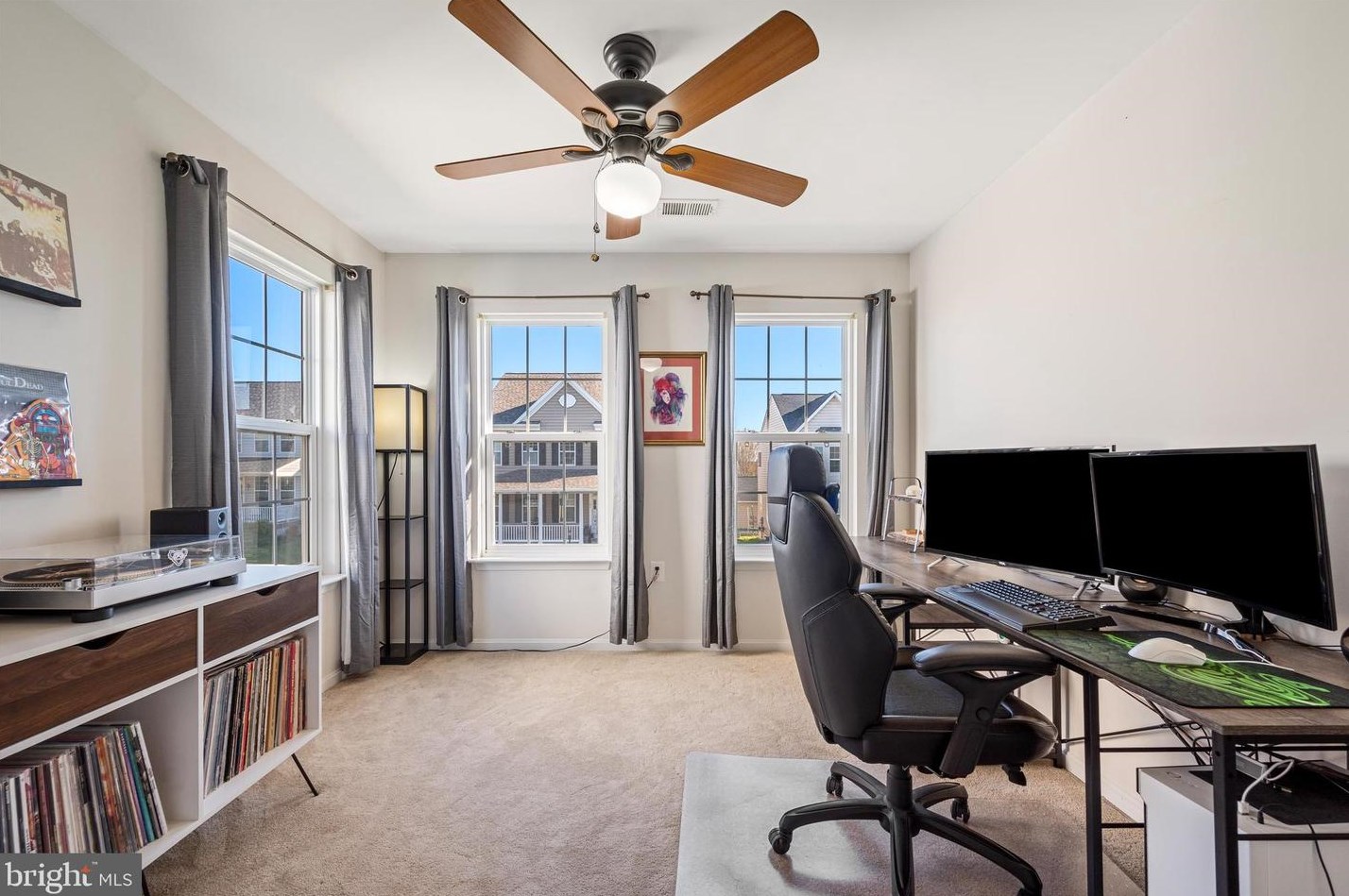 187 Colonial Dr, Charles Town WV  25414-4498 exterior