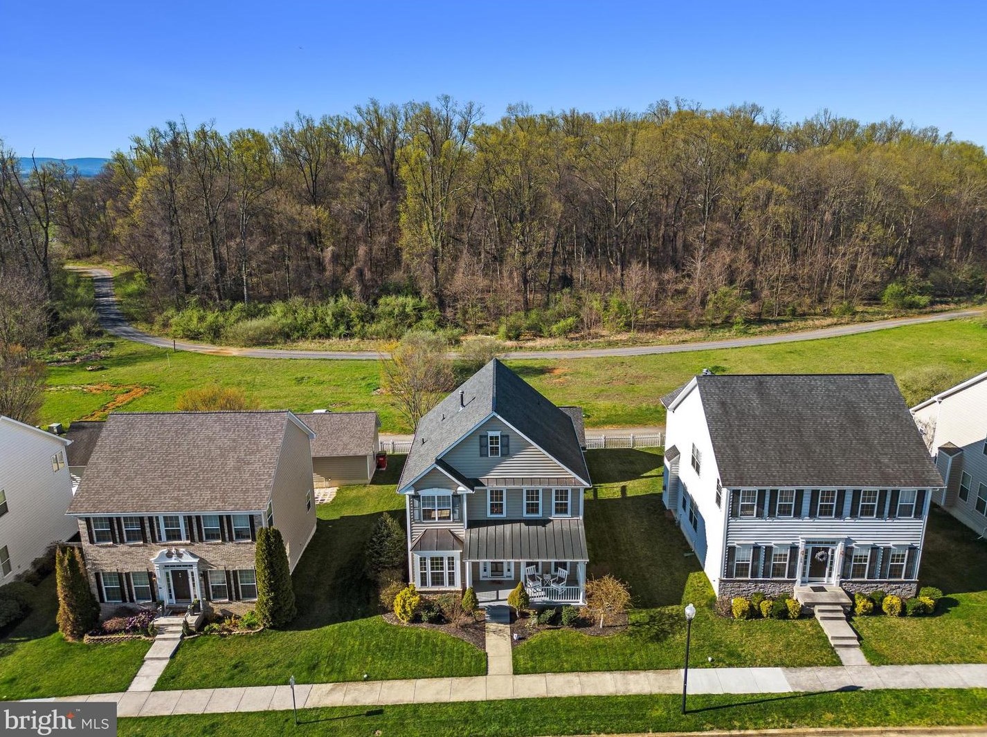 187 Colonial Dr, Charles Town WV  25414-4498 exterior