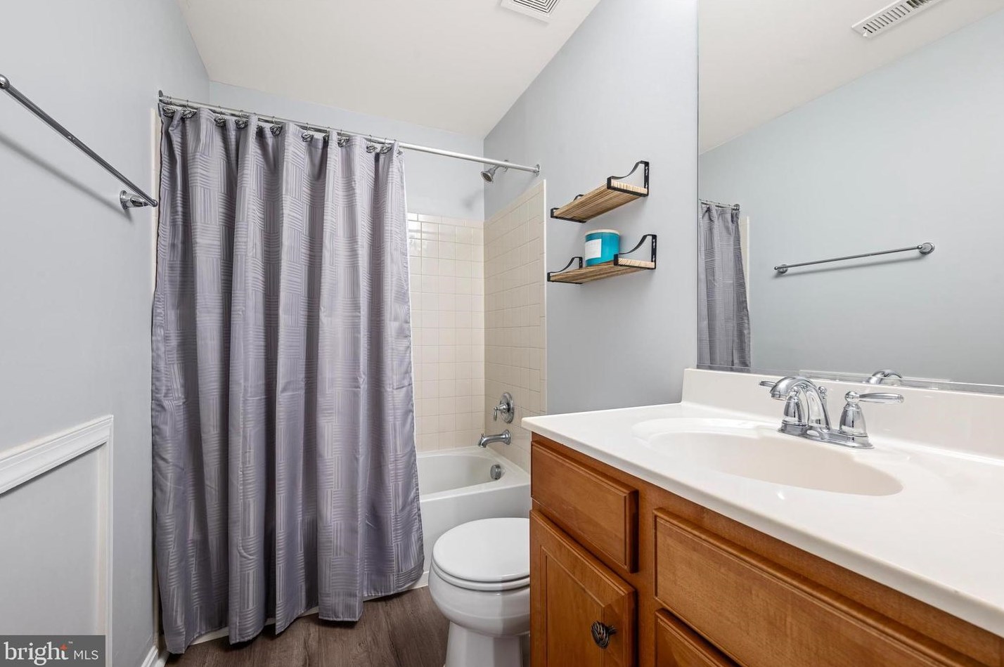 187 Colonial Dr, Charles Town WV  25414-4498 exterior