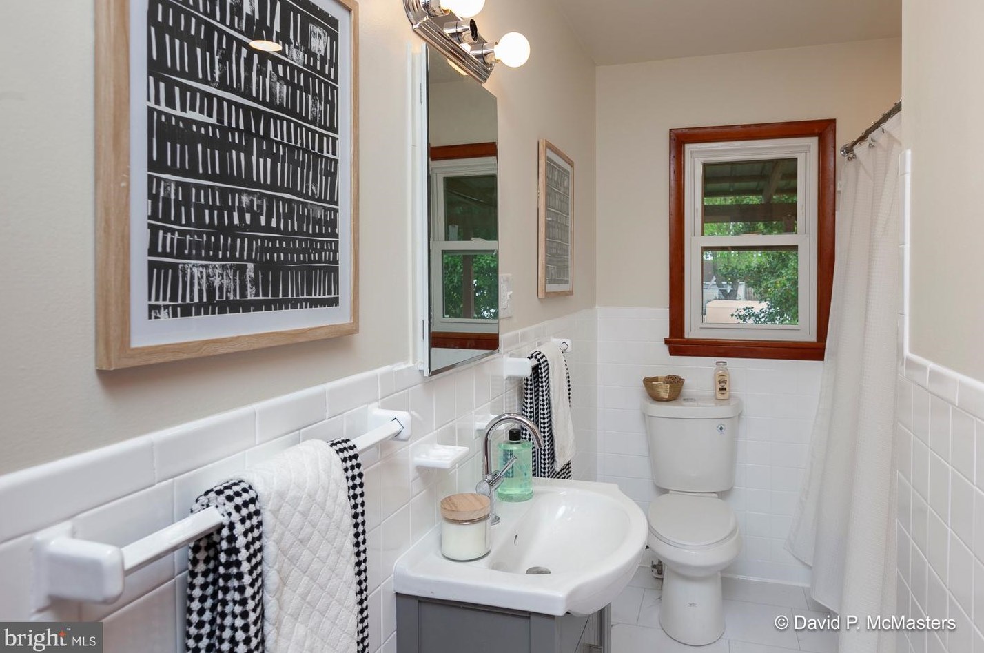 476 Jefferson Ave, Charles Town WV 25414-1122 exterior