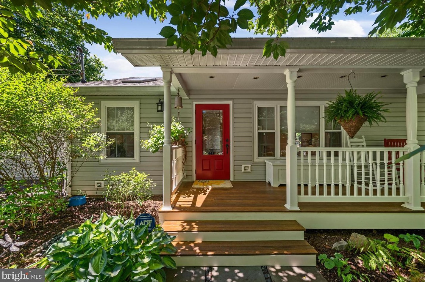 137 Moonridge Ln, Harpers Ferry WV  25425-5489 exterior