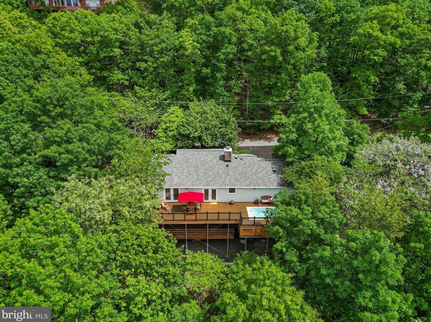 137 Moonridge Ln, Harpers Ferry WV  25425-6237 exterior
