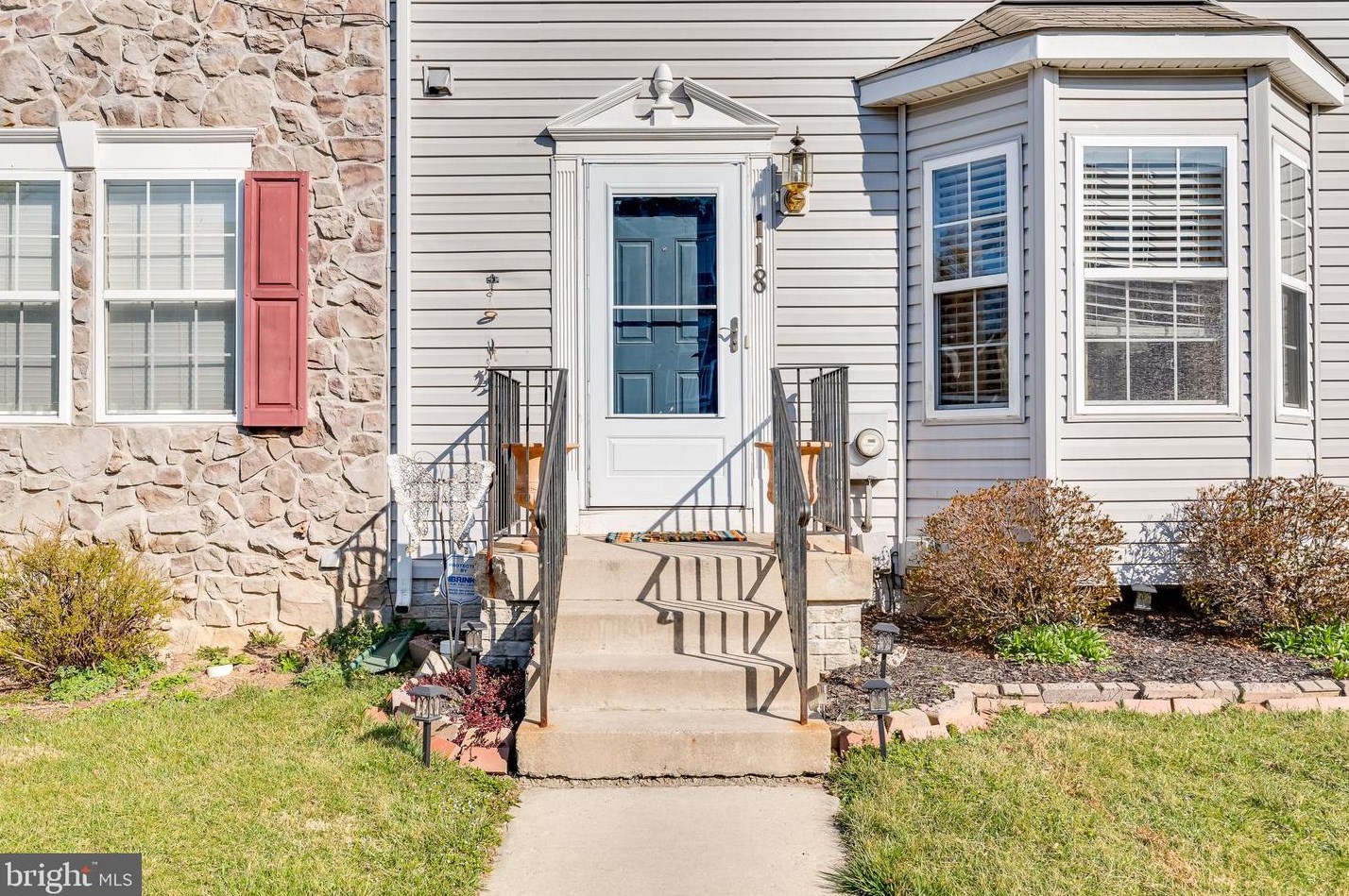 118 Dunlap Dr, Charles Town WV  25414-6508 exterior