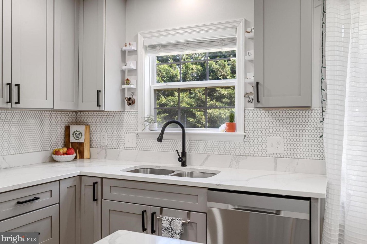 15 Lee Brown Cir, Charles Town WV 25414-4505 exterior