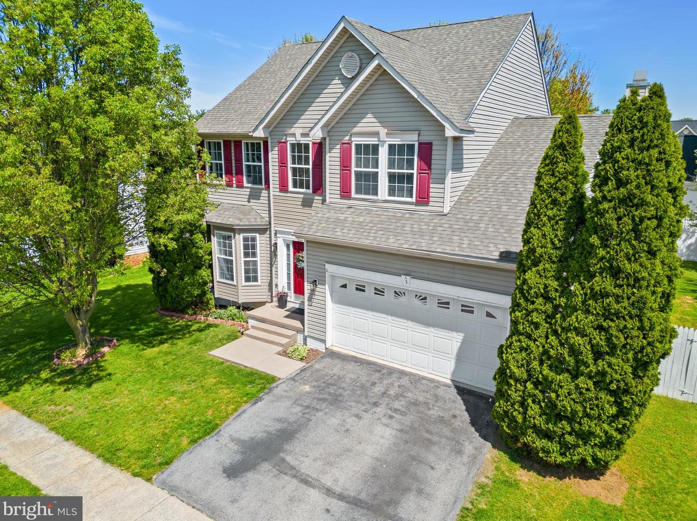 57 Southwinds Dr, Charles Town WV  25414-3976 exterior