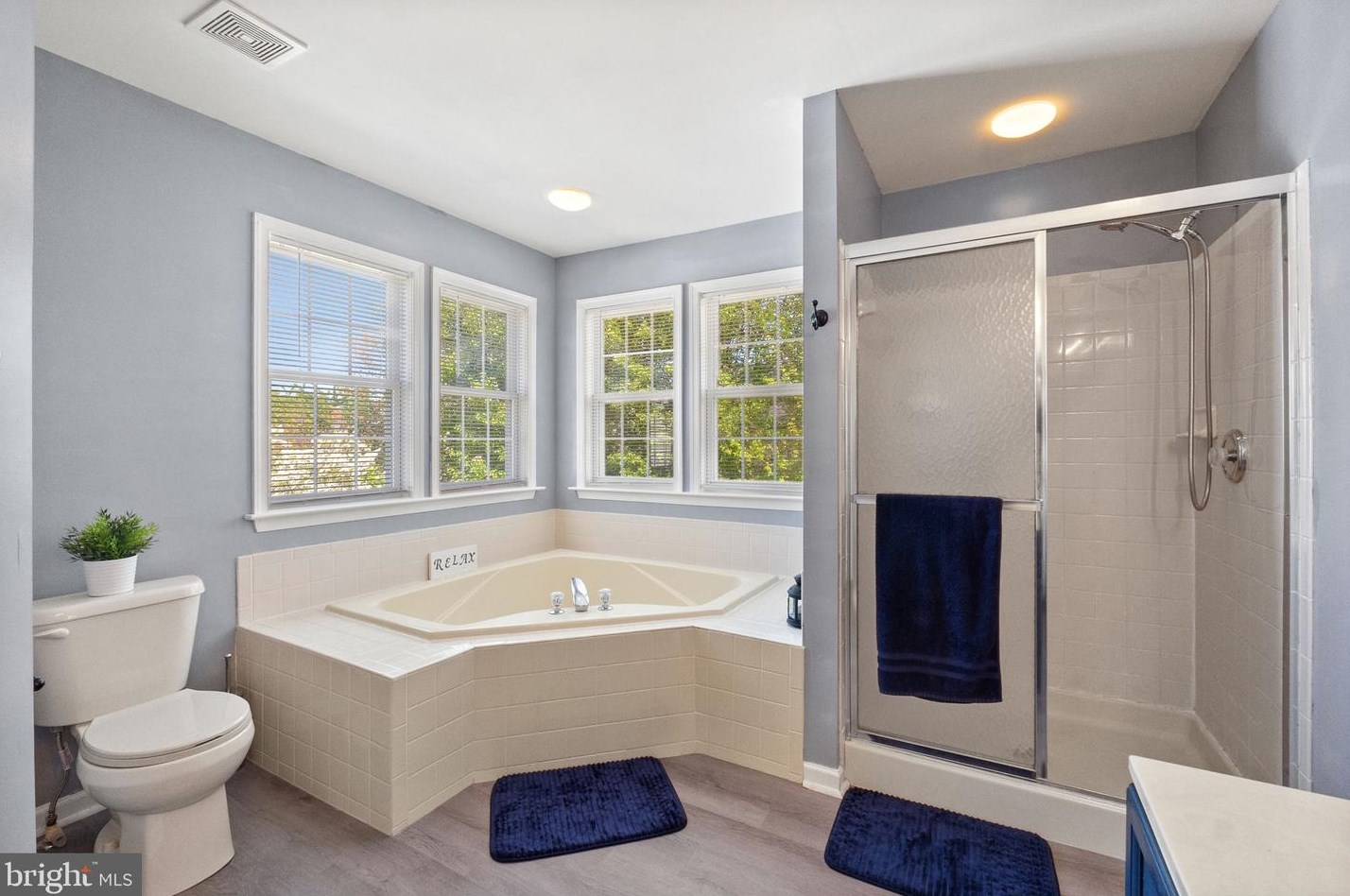 57 Southwinds Dr, Charles Town WV  25414-3976 exterior