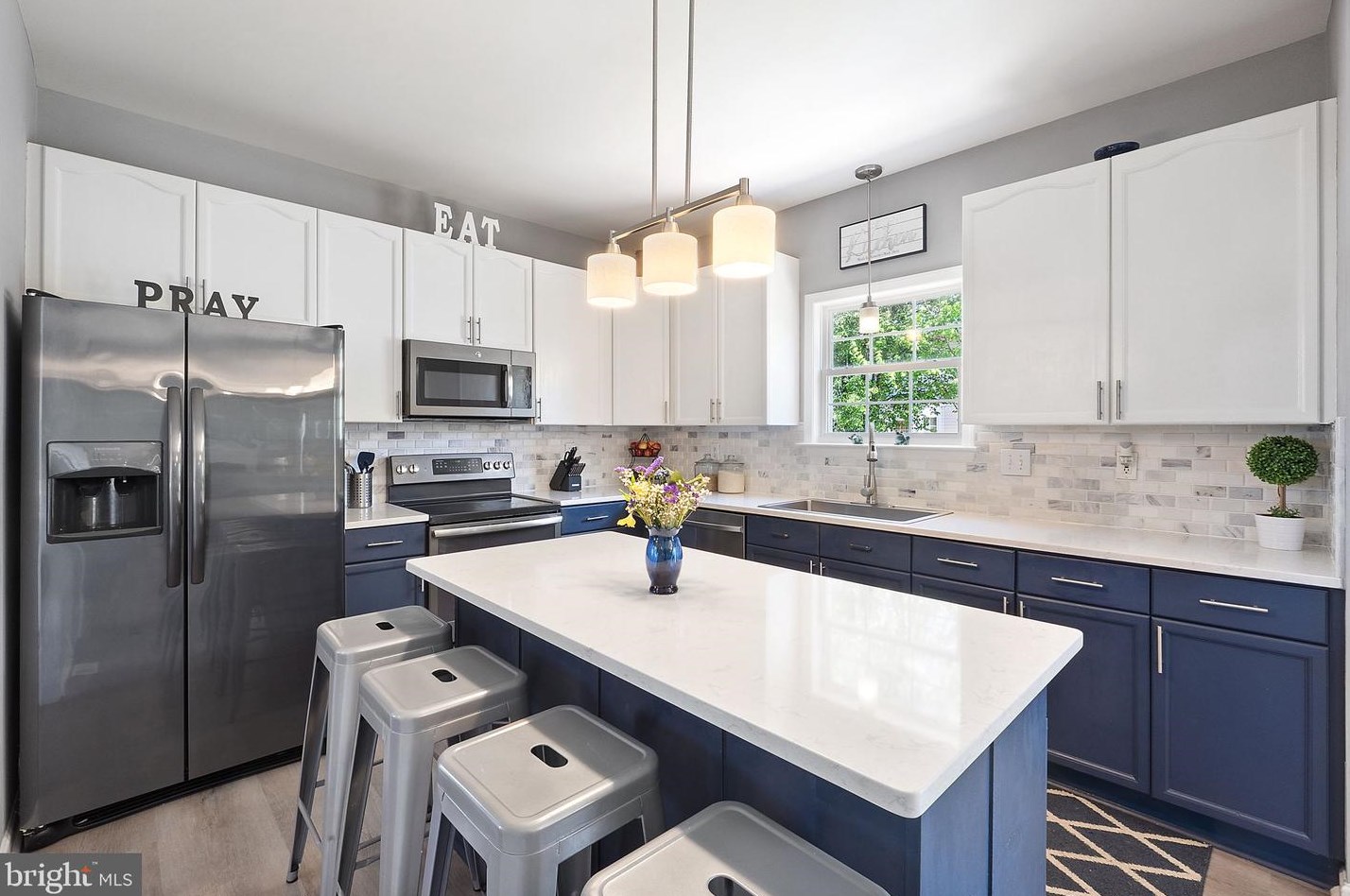 57 Southwinds Dr, Charles Town WV  25414-3976 exterior