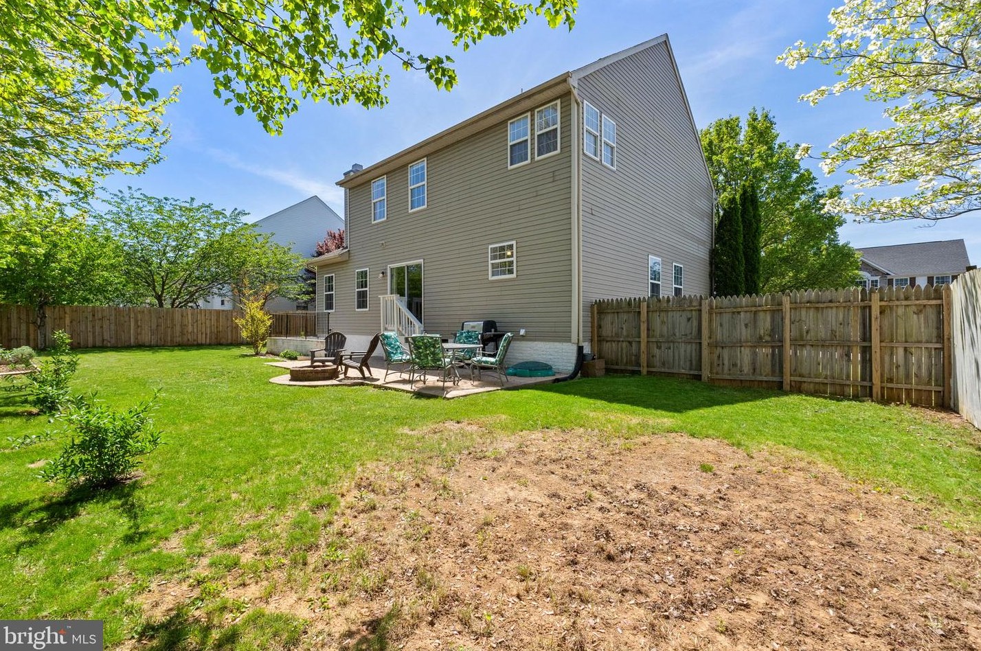 57 Southwinds Dr, Charles Town WV  25414-3976 exterior