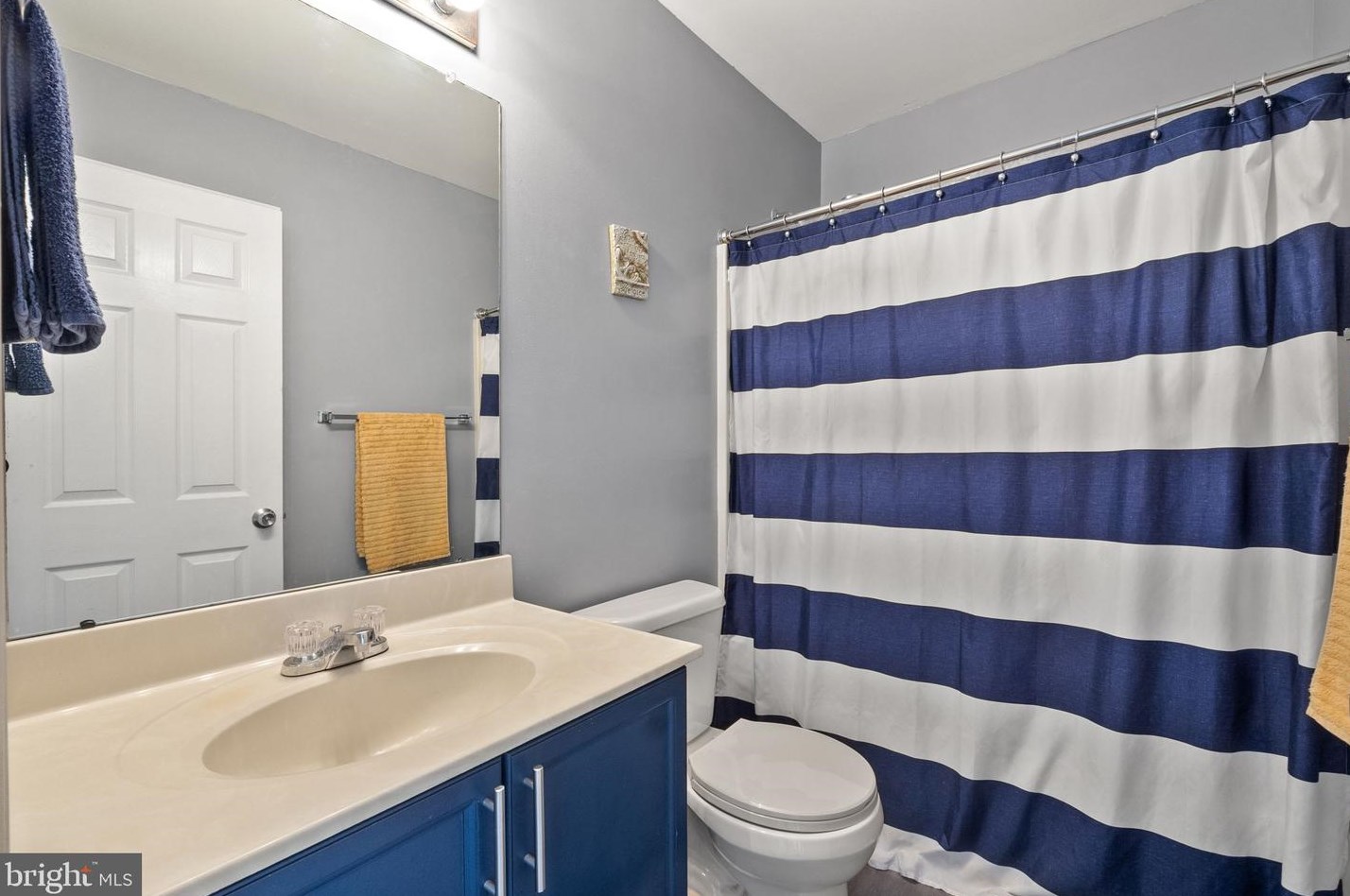 57 Southwinds Dr, Charles Town WV  25414-3976 exterior