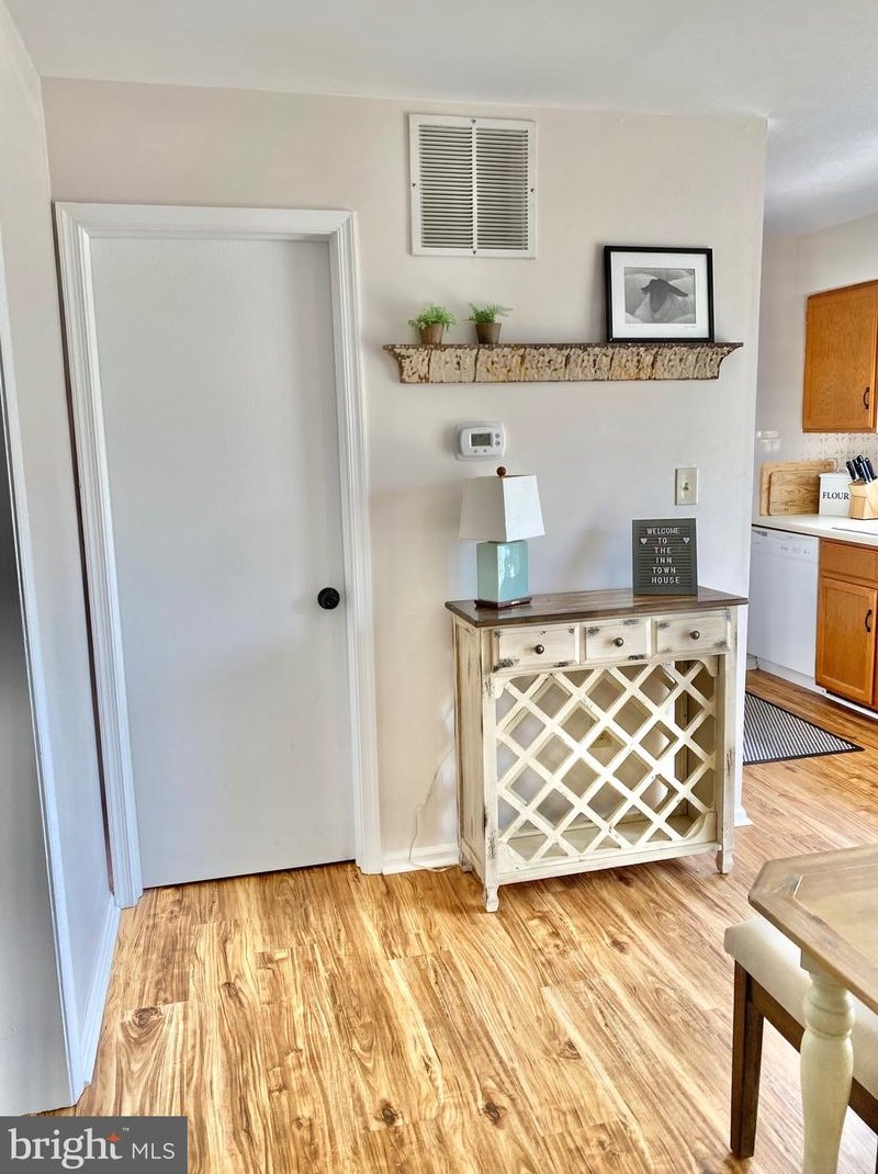 3 Stonewall Ct, Harpers Ferry WV 25425-6357 exterior