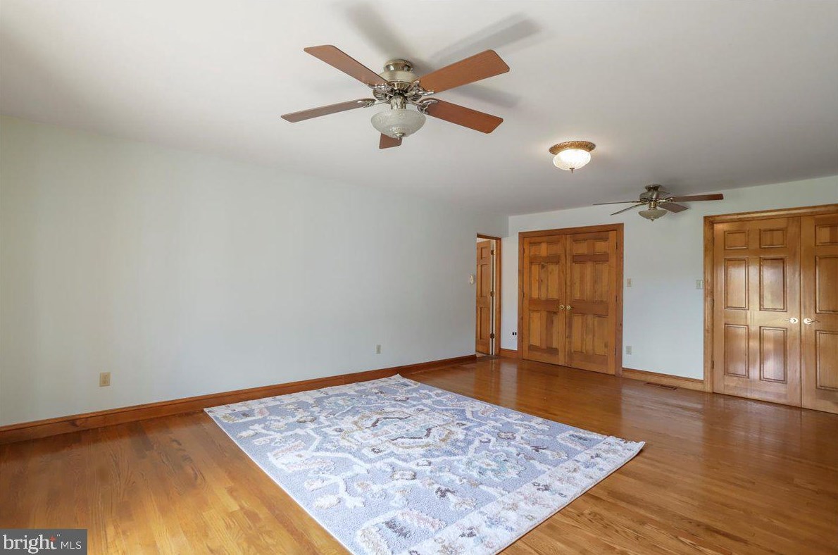 76 Windsor Dr, Charles Town WV 25414-2560 exterior