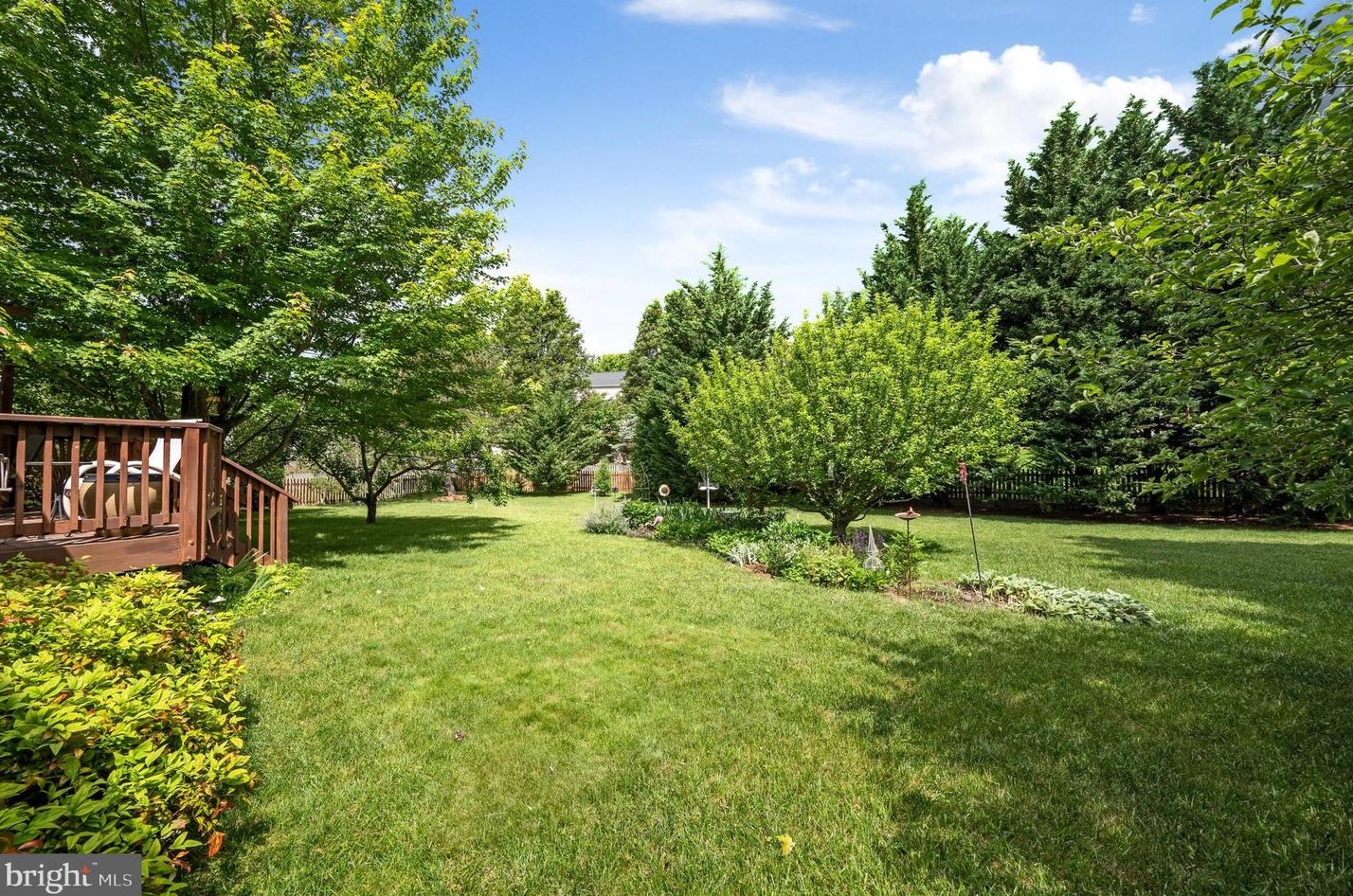 30 Pommel Ln, Charles Town WV 25414-9329 exterior