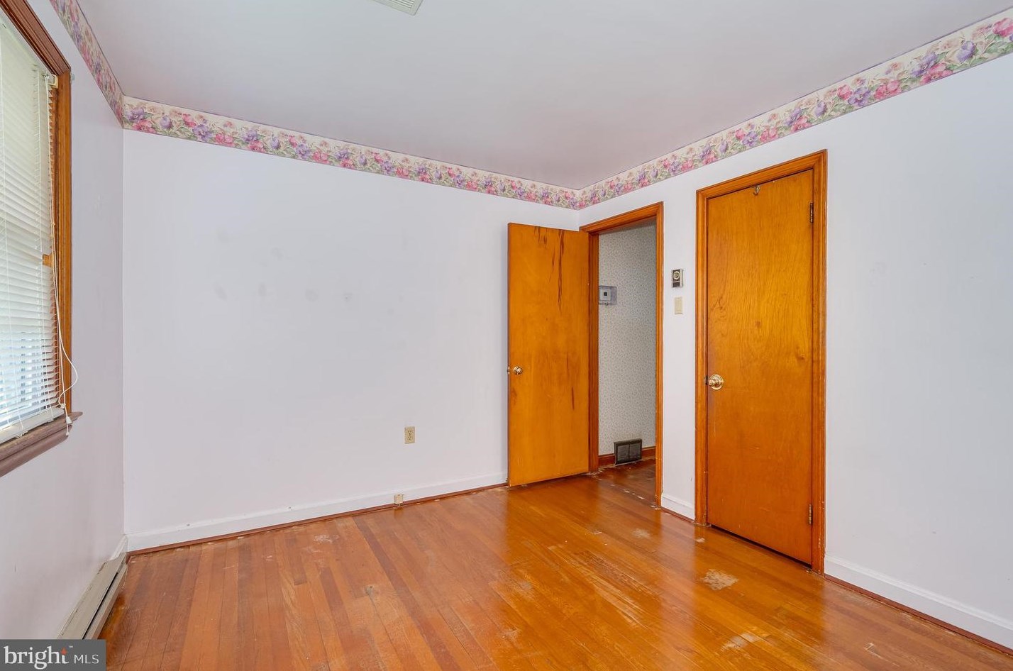 107 6 Ave, Ranson WV 25438-1402 exterior