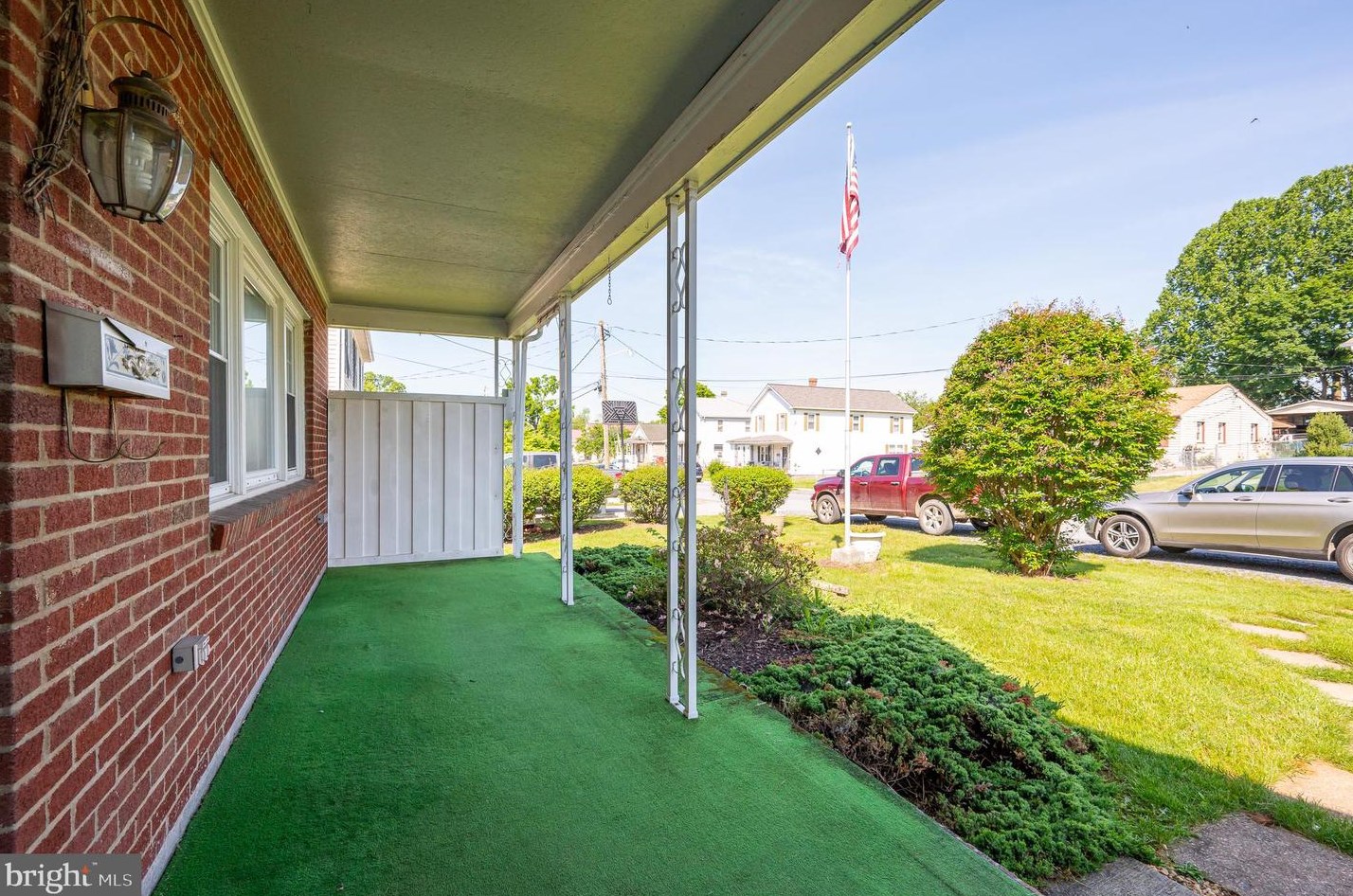 107 6 Ave, Ranson WV 25438-1402 exterior