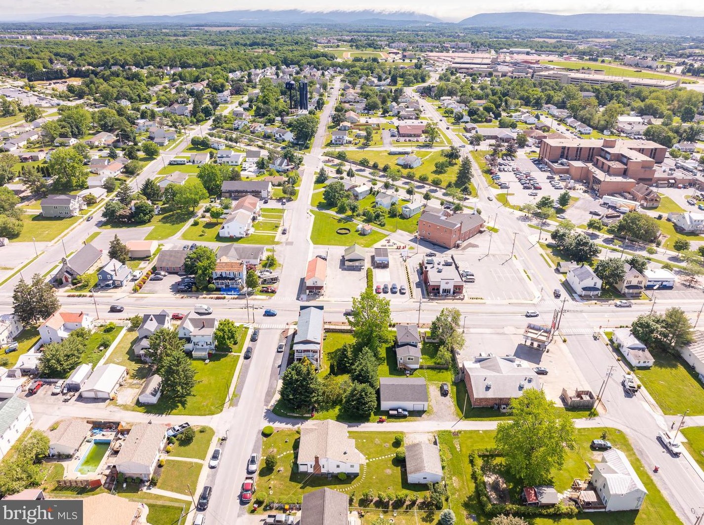 107 6 Ave, Ranson WV 25438-1402 exterior