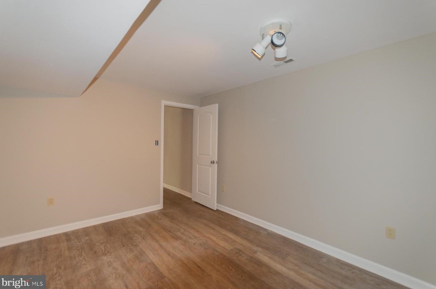 343 Windsong Rd, Harpers Ferry WV 25425-4961 exterior