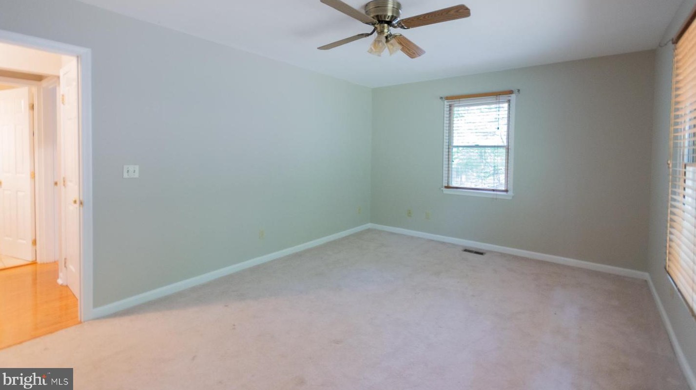 343 Windsong Rd, Harpers Ferry WV 25425-4961 exterior