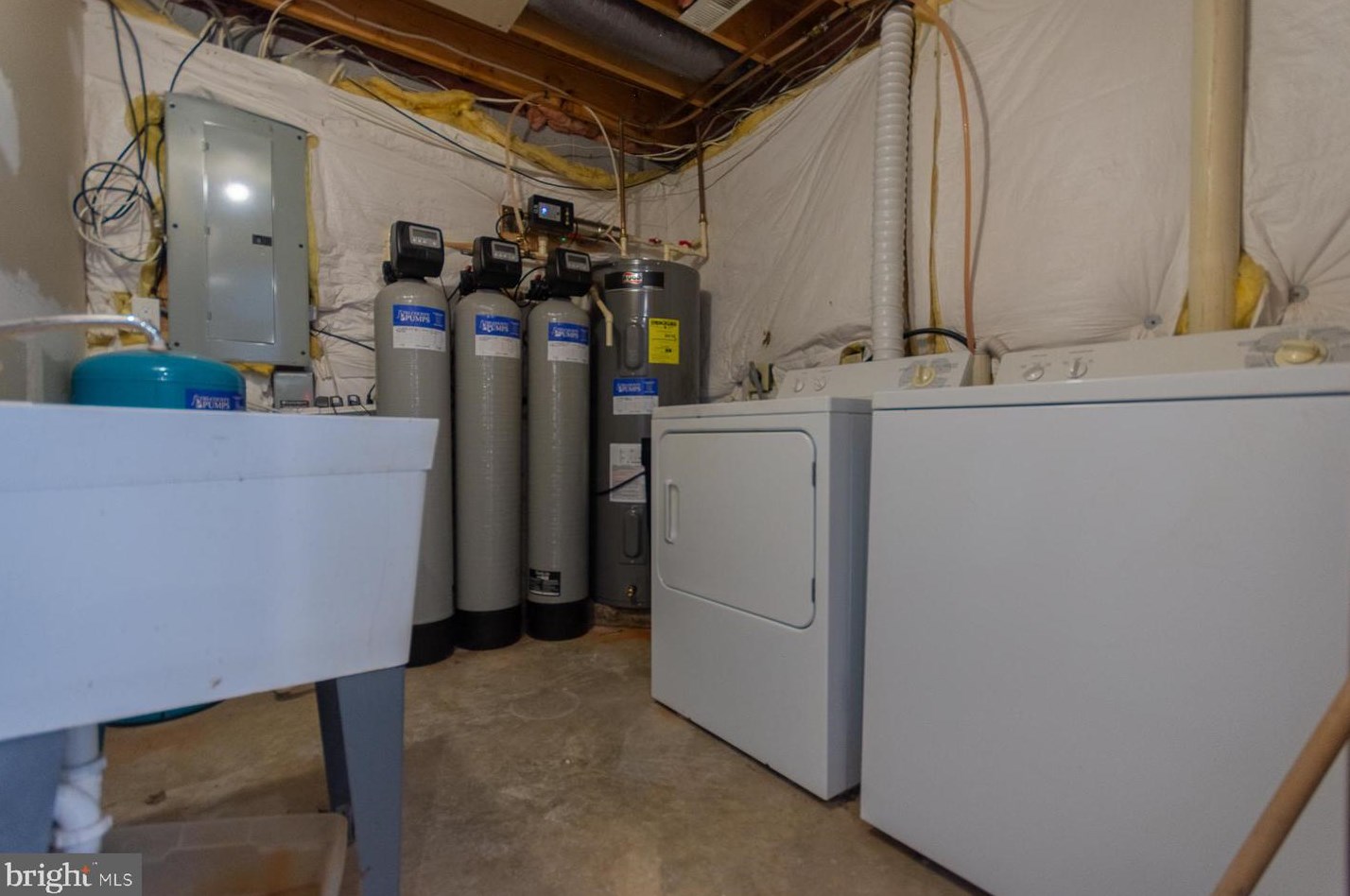 343 Windsong Rd, Harpers Ferry WV 25425-4961 exterior