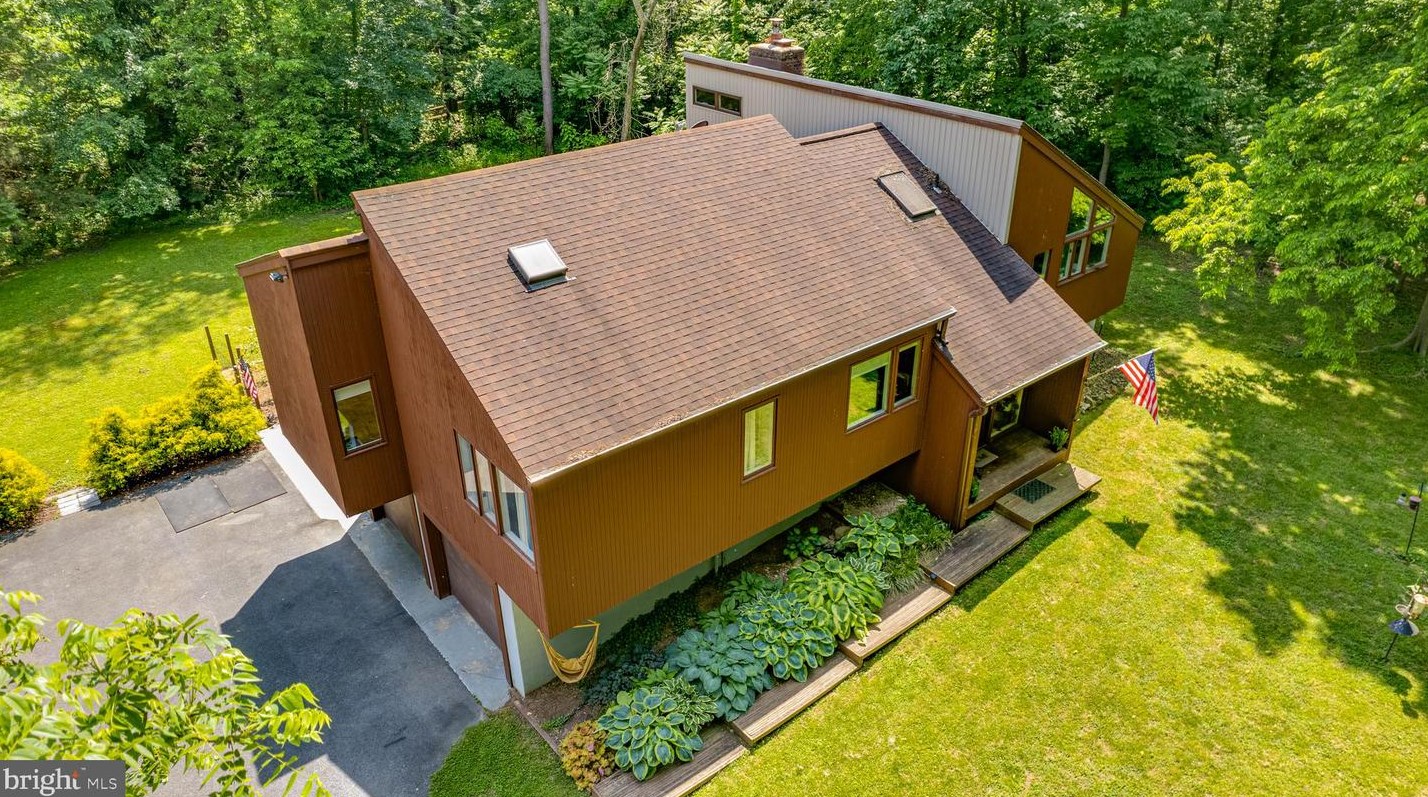 732 Uvilla Rd, Harpers Ferry, WV 25425-7036
