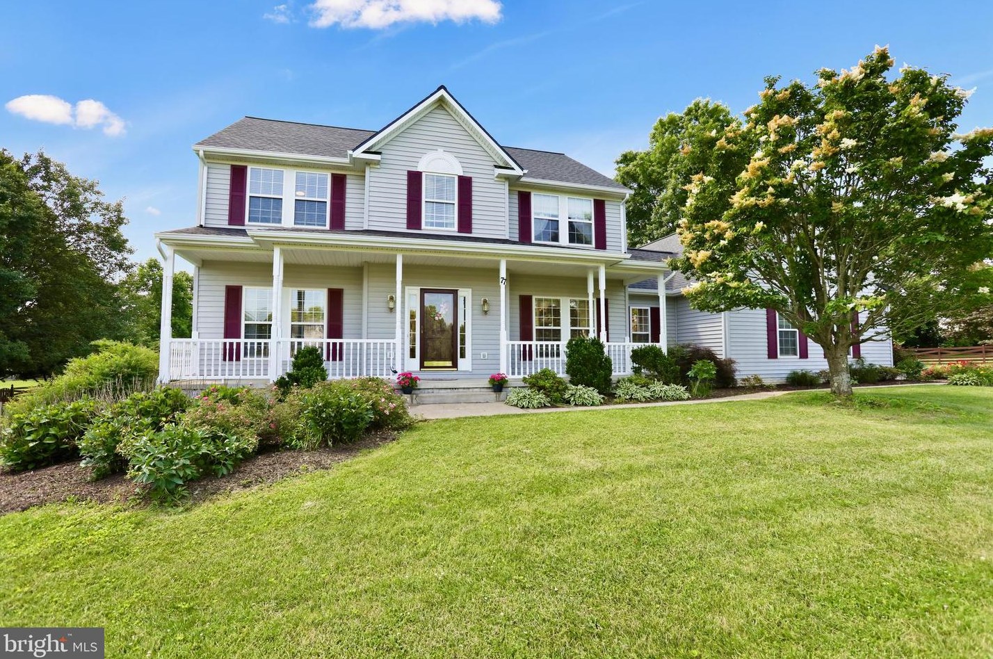 77 Bayberry Ct, Harpers Ferry, WV 25425