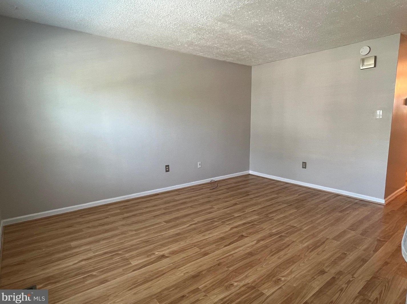13 Heron Ct, Charles Town, WV 25414