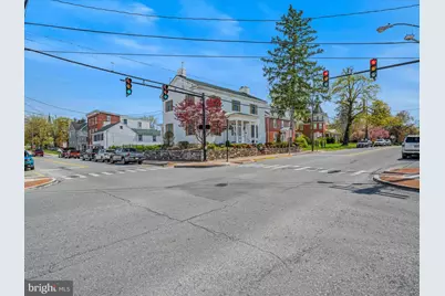 203 S George Street, Charles Town, WV 25414 - Photo 4
