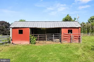 85 Keala Ct, Charles Town, WV 25414 - Photo 4