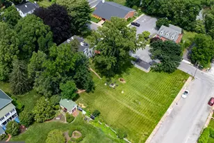 417 E Washington St, Charles Town, WV 25414 - Photo 104