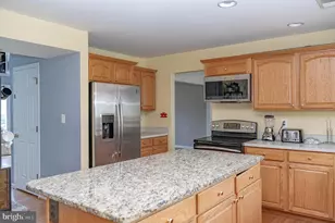 268 Oakmont Dr, Charles Town, WV 25414 - Photo 12