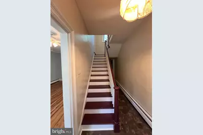 704 W Washington Street, Charles Town, WV 25414 - Photo 4