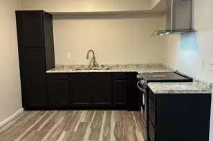 107 N Church St, Charles Town, WV 25414 - Photo 6