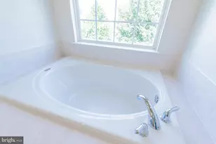 70 Braddock St, Charles Town, WV 25414 - Photo 54