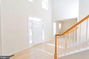 70 Braddock St, Charles Town, WV 25414 - Photo 6