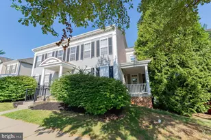 70 Braddock St, Charles Town, WV 25414 - Photo 2