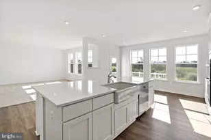 812 Lord Fairfax St, Charles Town, WV 25414 - Photo 10